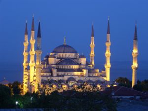 ŚWIAT: Muzułmanie rozpoczęli Ramadan